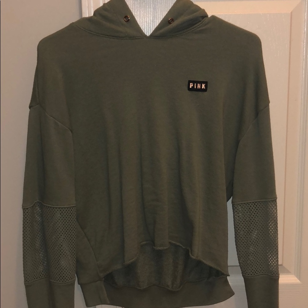 cropped hoodie
